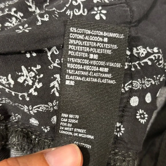 Free People Irreplaceable Flare Jeans - Picture 10 of 10